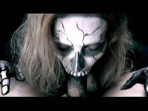 ❤️ Tfajla tad-dimostrazzjoni terda vit b'ħalqha iswed u tibla' cum. ️❌ Sluts fil-porn mt.onlydesiporn.ru ❌